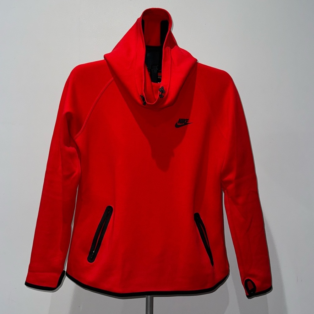 NIKE NSW PULLOVER  WOMENS LARGE
